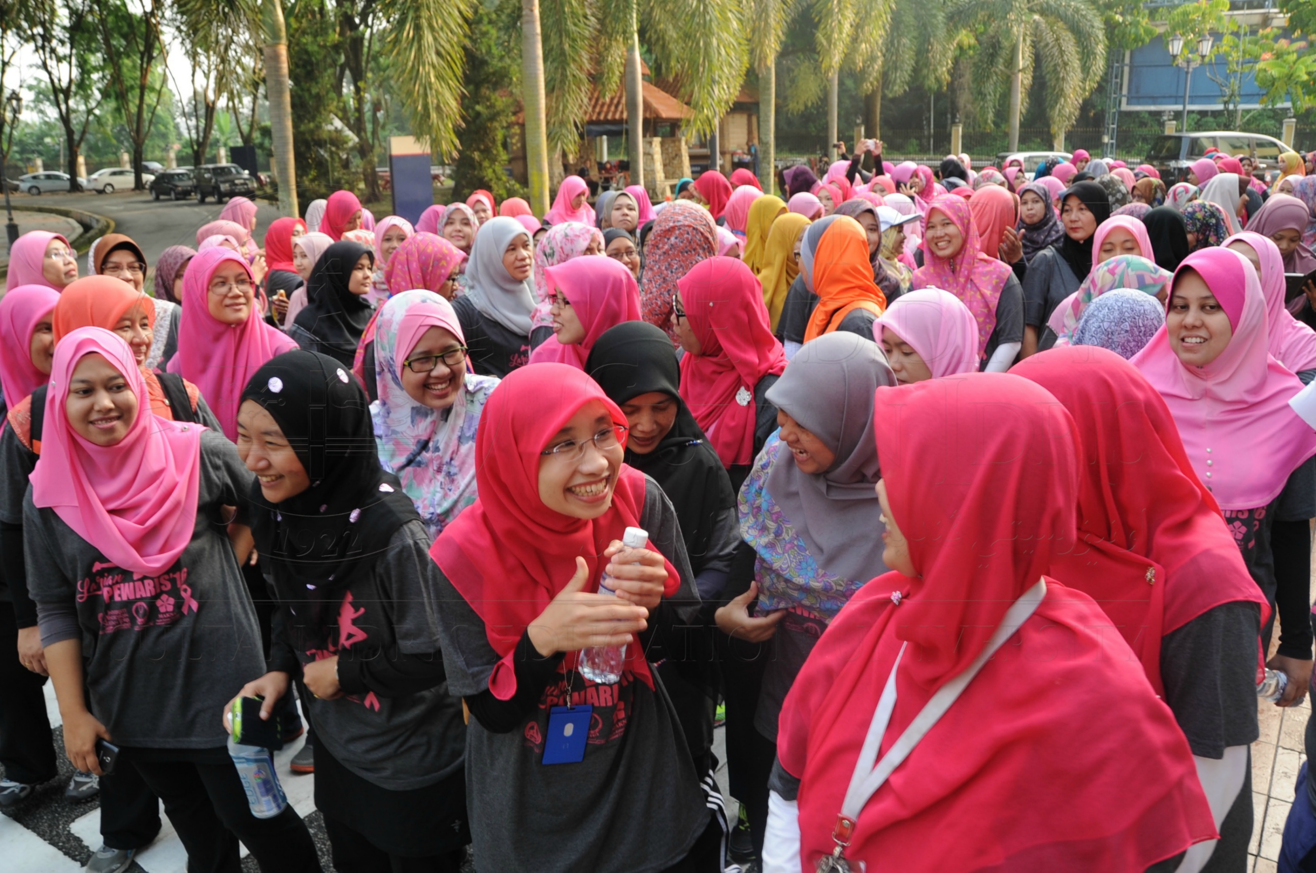 PRO 16 69 Karnival Pewaris 2016   UPSIHAS 8183